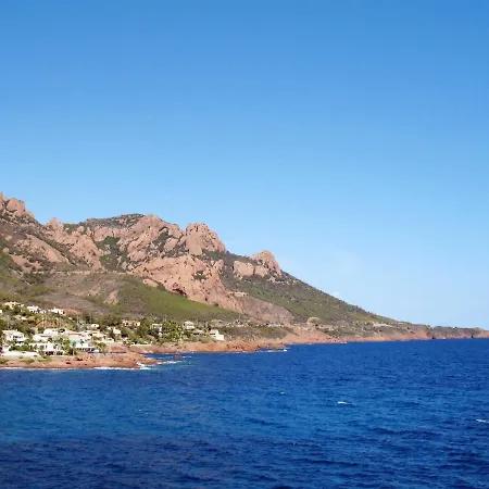 Apartment Village Cap Esterel - L'esquinade-13 By Interhome